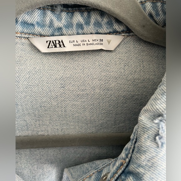 Size large Zara distressed denim overshirt - Picture 2 of 3